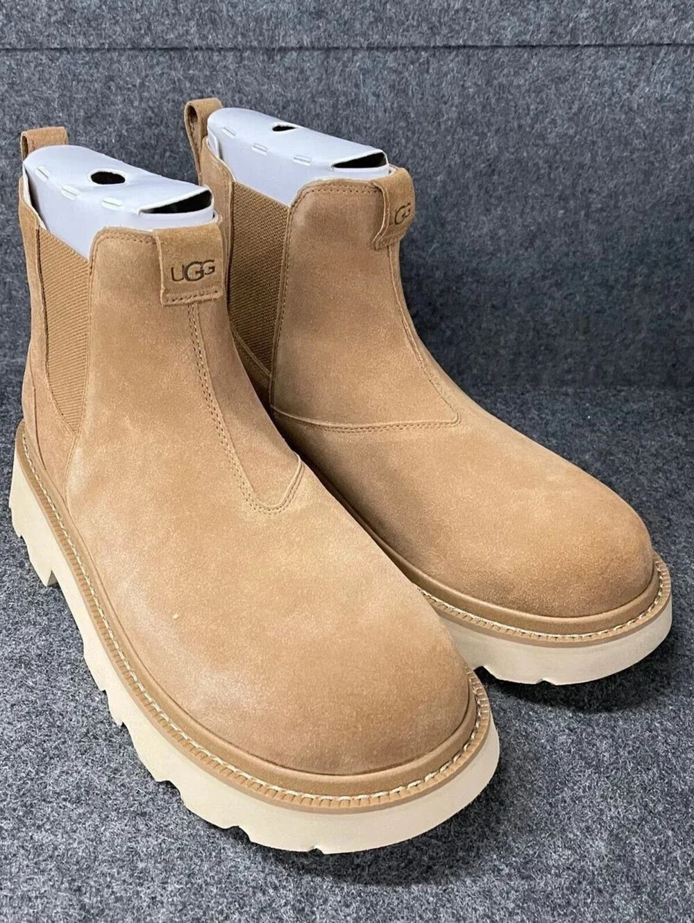 UGG Chelsea Lug Boots Men's Size 13 Chestnut 1171372 New with Box